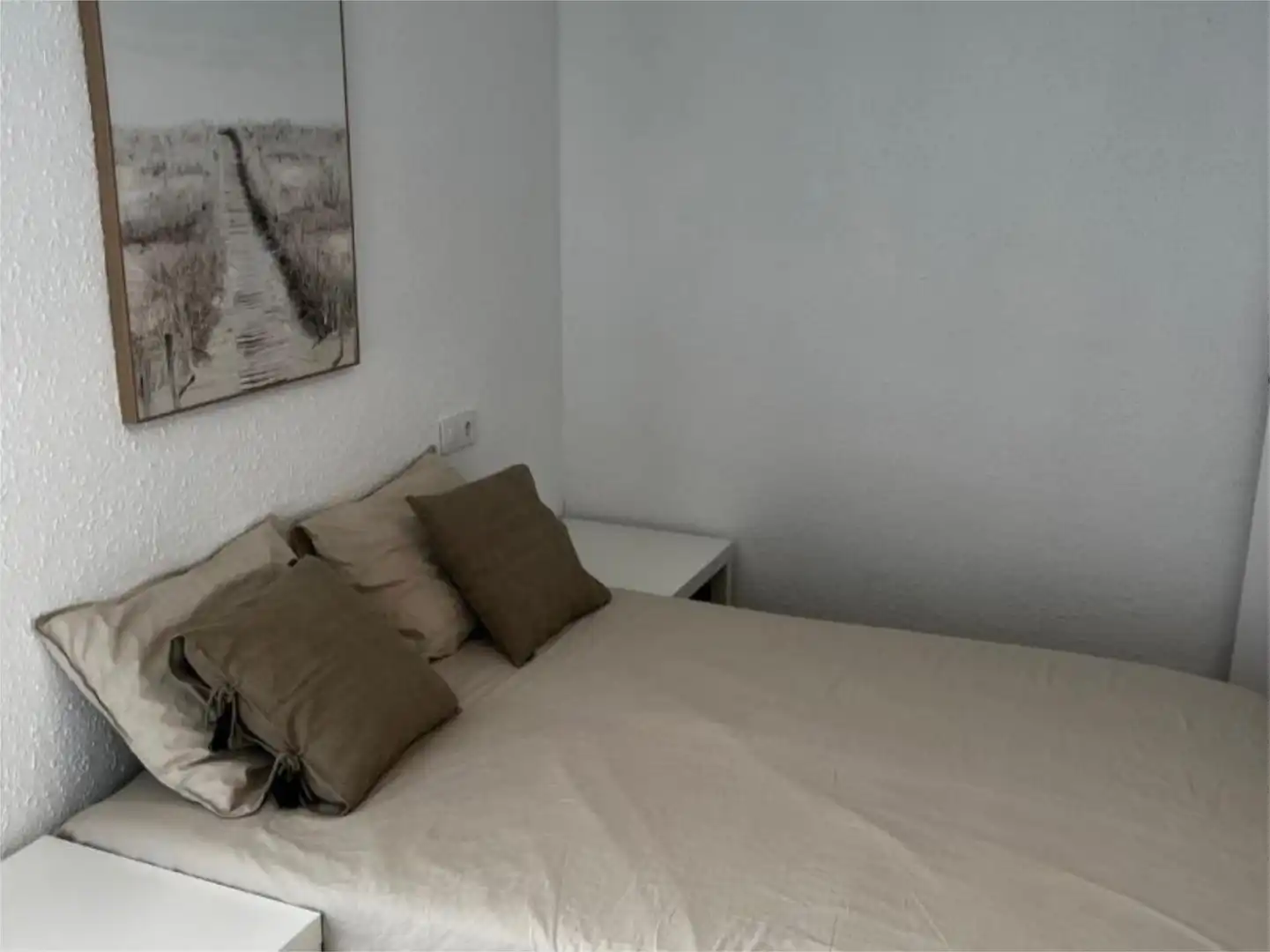Habitación de Piso para compartir en Barcelona con Calefacción, Parquet y Amueblado