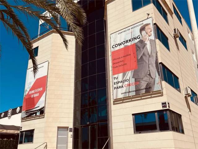 Oficina en Alquiler en Carrer Almansa, 30 en San Crispín