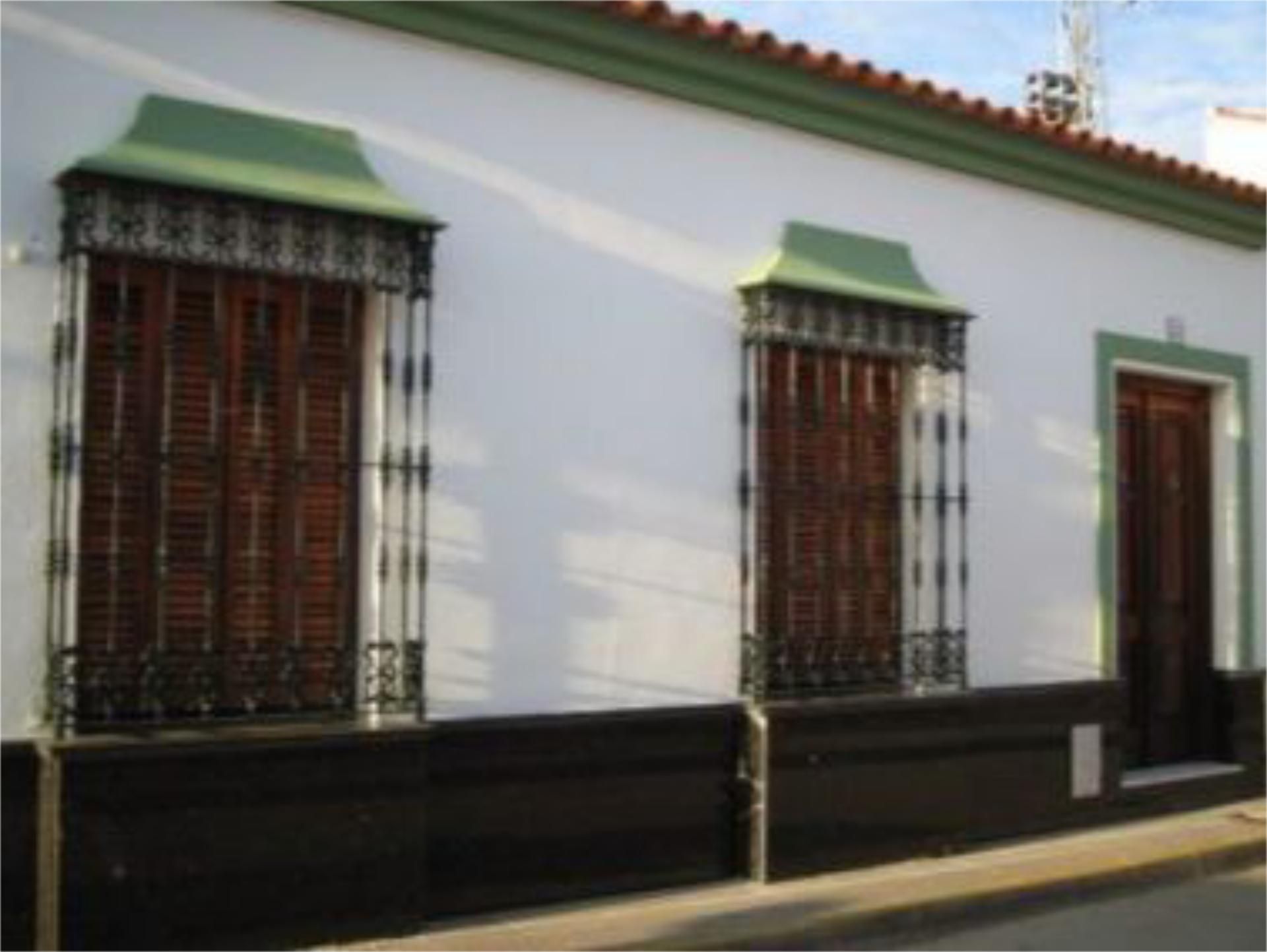 Exterior view of Single-family semi-detached for sale in Villanueva de los Castillejos