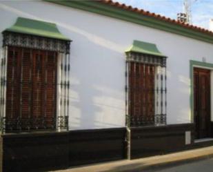 Vista exterior de Casa adosada en venda en Villanueva de los Castillejos