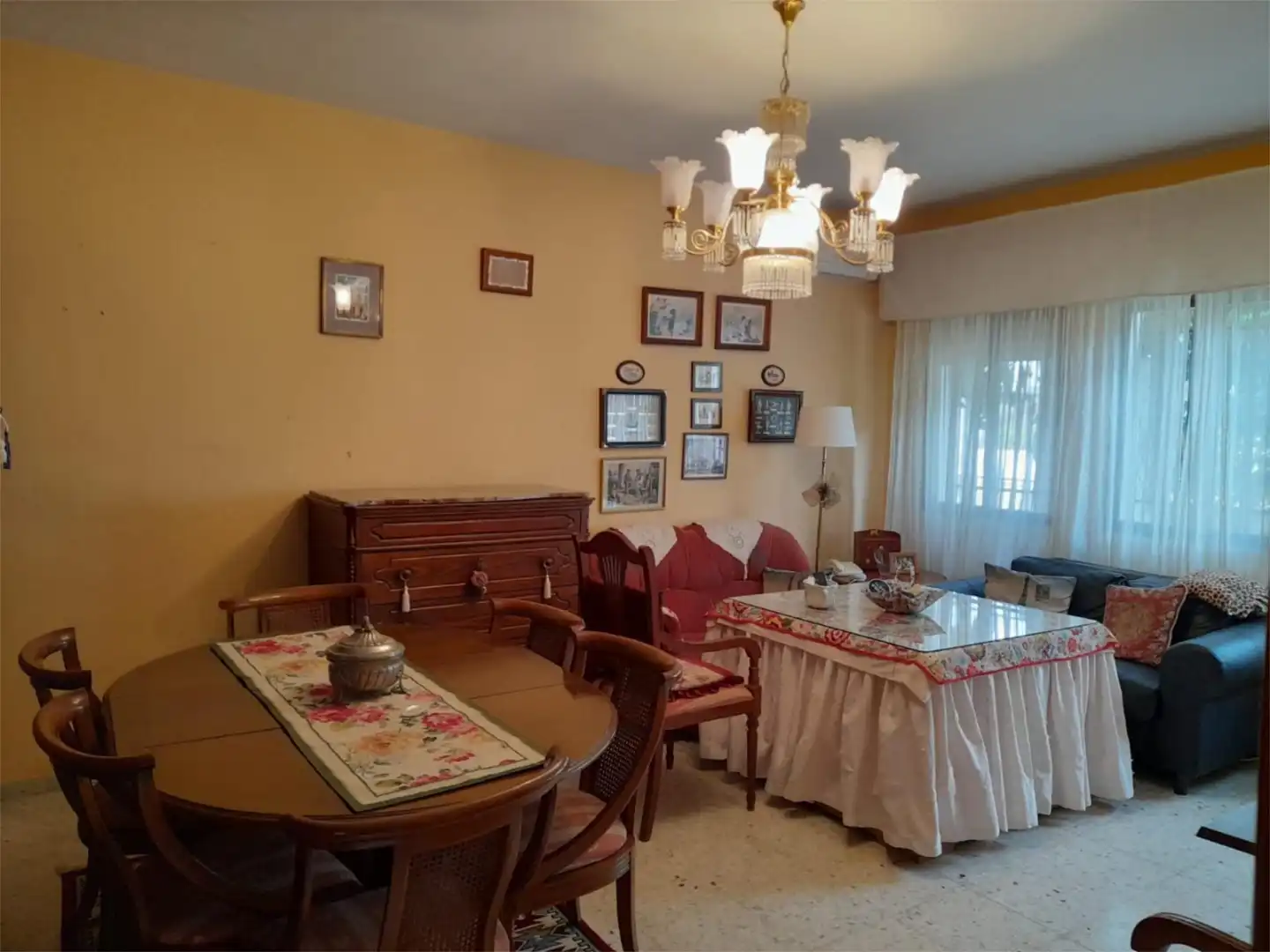 Casa adosada en venta en Calle Reina Sofía, 2, Hornachos Comedor de Casa adosada en venta en Hornachos con Aire acondicionado, Jardín privado y Trastero