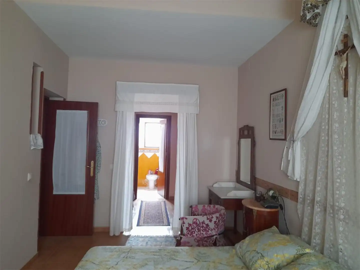 Casa adosada en venta en Calle Reina Sofía, 2, Hornachos Habitación de Casa adosada en venta en Hornachos con Aire acondicionado, Jardín privado y Trastero