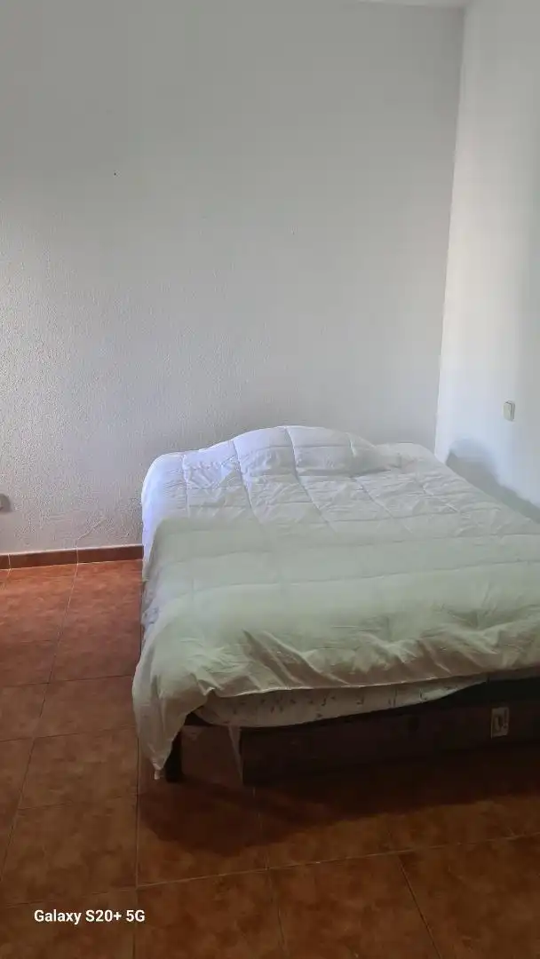 Habitación de Piso para compartir en El Molar (Madrid) con Amueblado