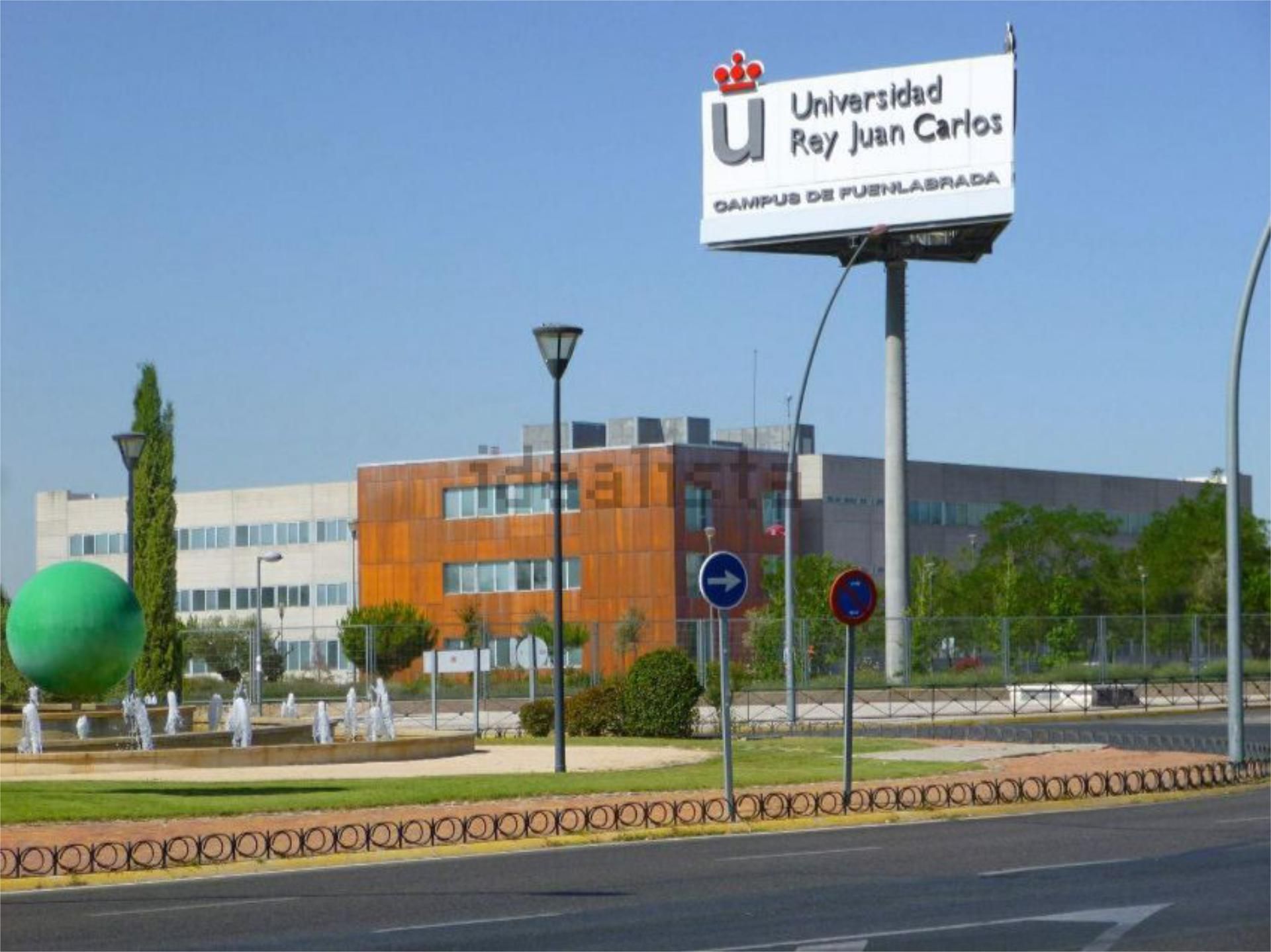 Flat to share in Avenida de la Universidad, 12, Universidad - Hospital