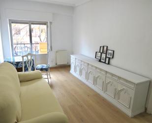 Bedroom of Flat for sale in Salamanca Capital  with Heating, Parquet flooring and Furnished