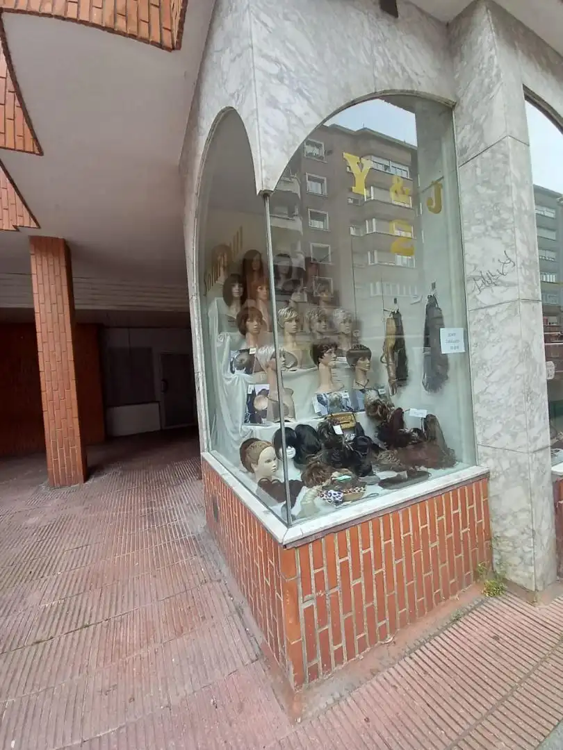 Local de alquiler en Mediterraneoaren Hiribidea, 16, San Martín