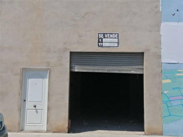Local comercial en Alquiler en Carrer de Sant Ferran, 39 en Centro