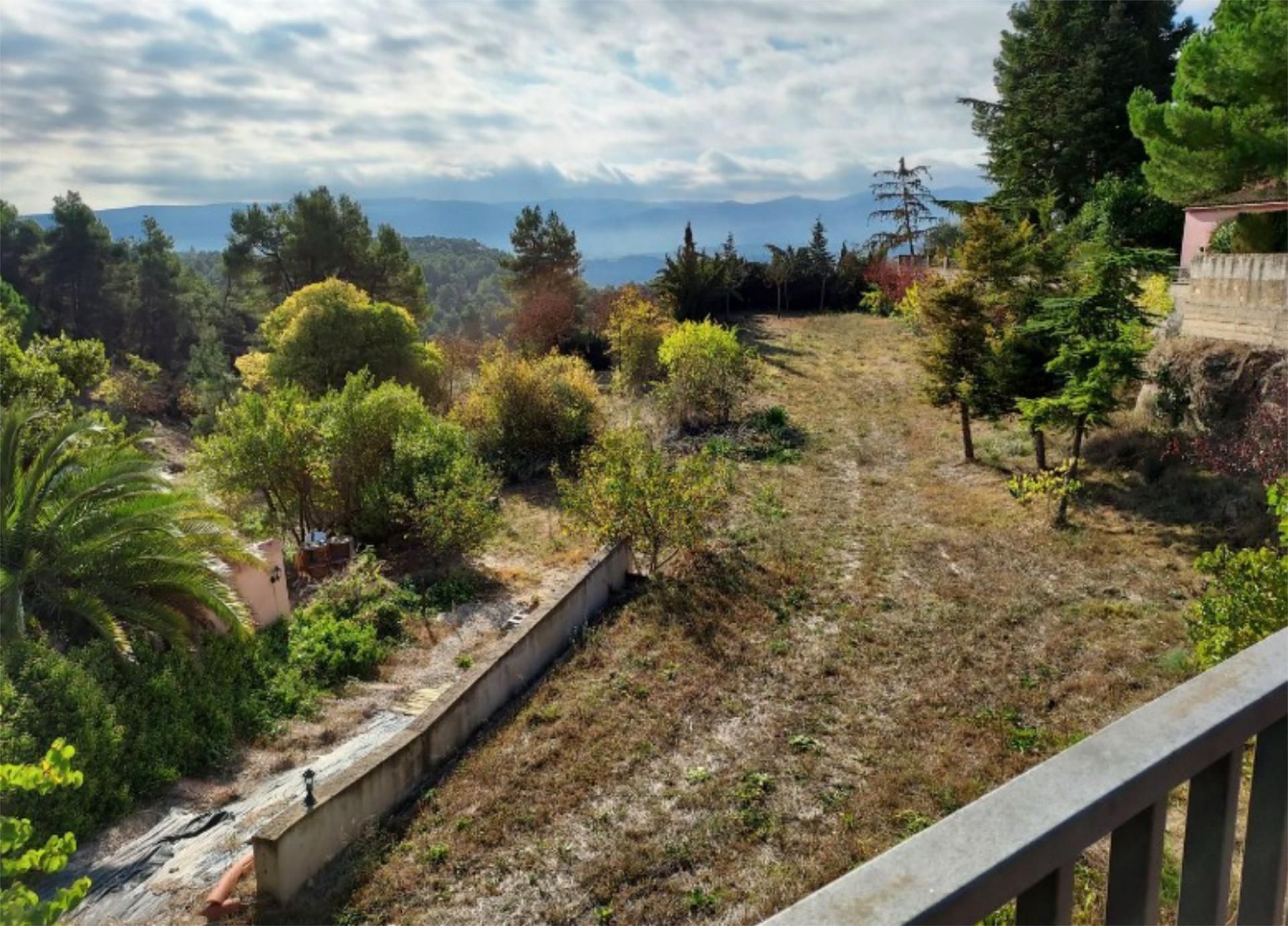 Land for sale in Tarrés