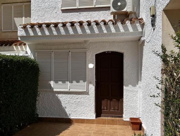 Casa adosada en venda a Calle Petunias, 1, Los Urrutias, Murcia - imatge 1 Foto 1 de Casa adosada en venda a Calle Petunias, 1, Los Urrutias, Murcia