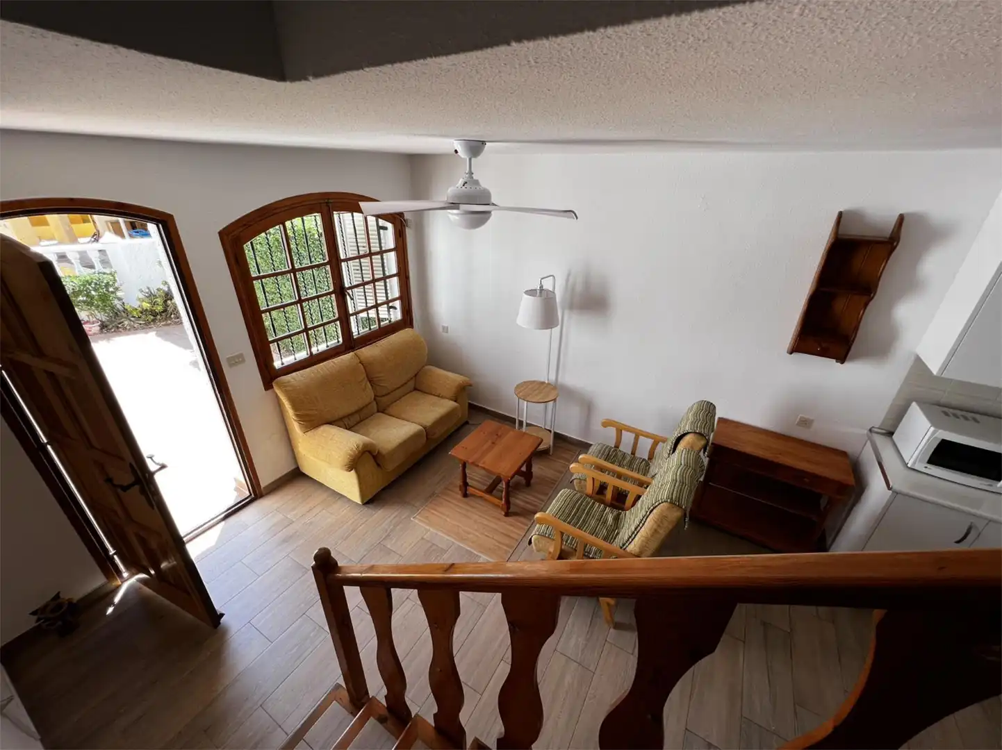 Casa adosada en venta en Calle Petunias, 1, Los Urrutias Sala de estar de Casa adosada en venta en Cartagena con Aire acondicionado, Jardín privado y Amueblado