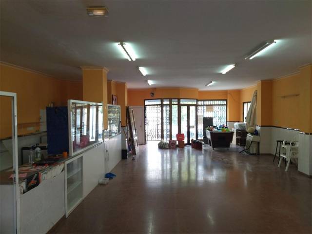 Local comercial en Alquiler en Calle 28 de Febrero, 18 en Albuñol