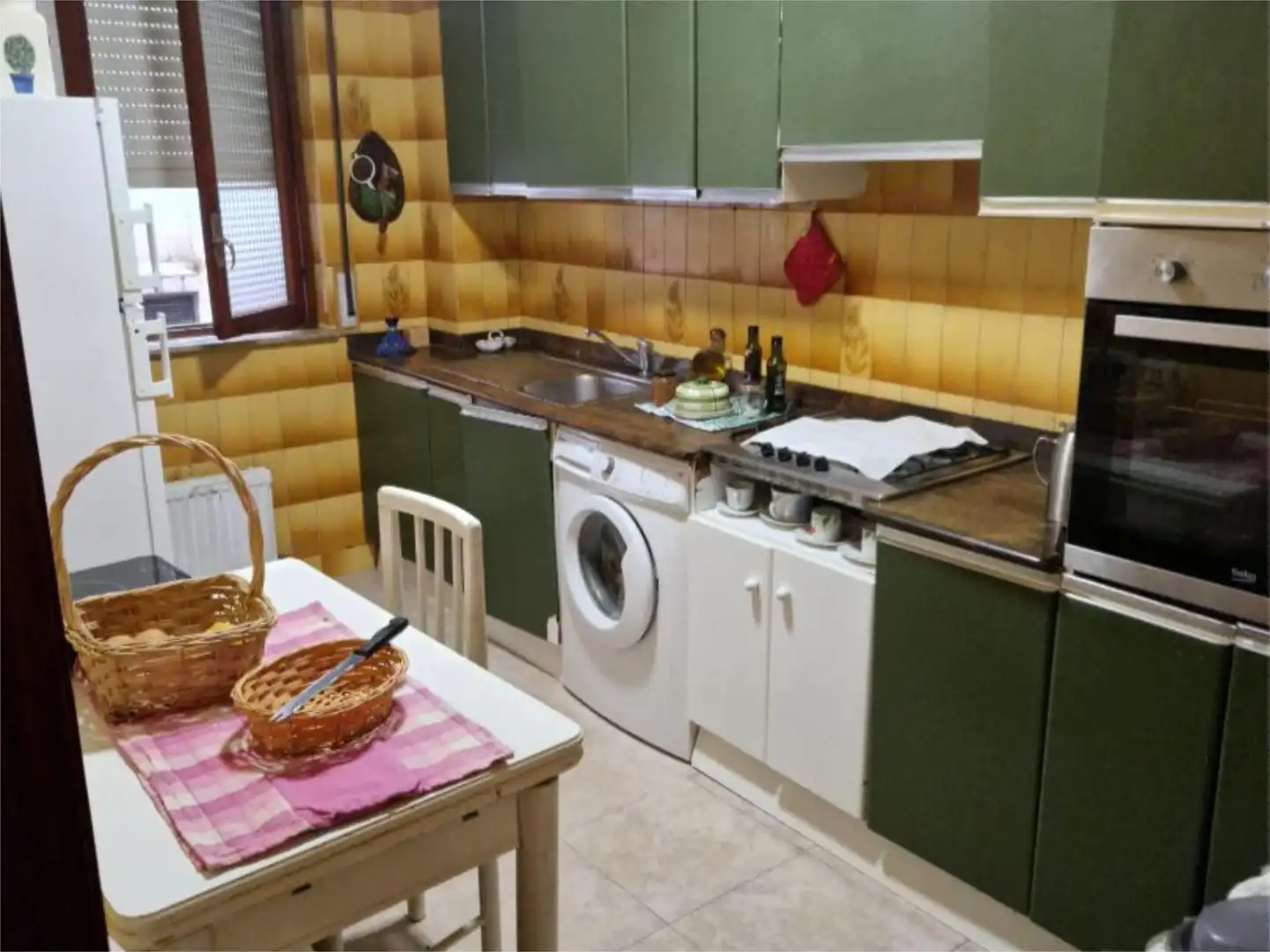 Piso en venta en Calle José María Pereda, 63, Inmobiliaria - Barreda Cocina de Piso en venta en Torrelavega con Calefacción, Terraza y Trastero