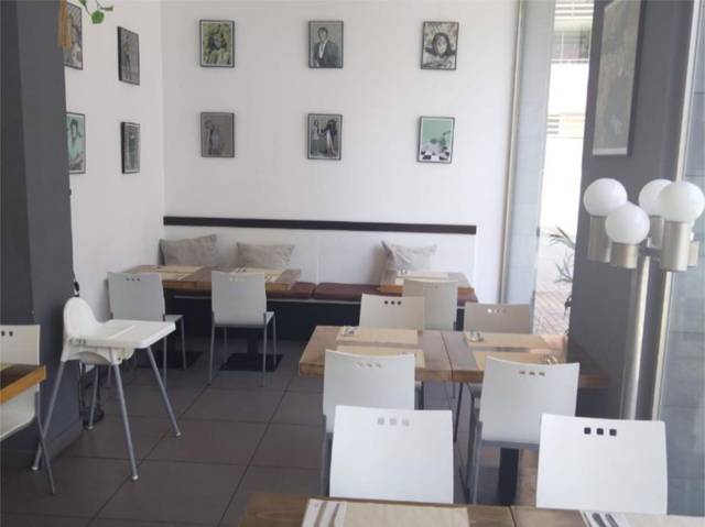 Local comercial en Alquiler en Carrer de la Nació, 30 en El Camp de l'Arpa del Clot