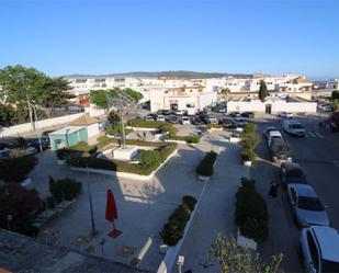 Vista exterior de Local en venda en Zahara de los Atunes amb Aire condicionat, Calefacció i Moblat