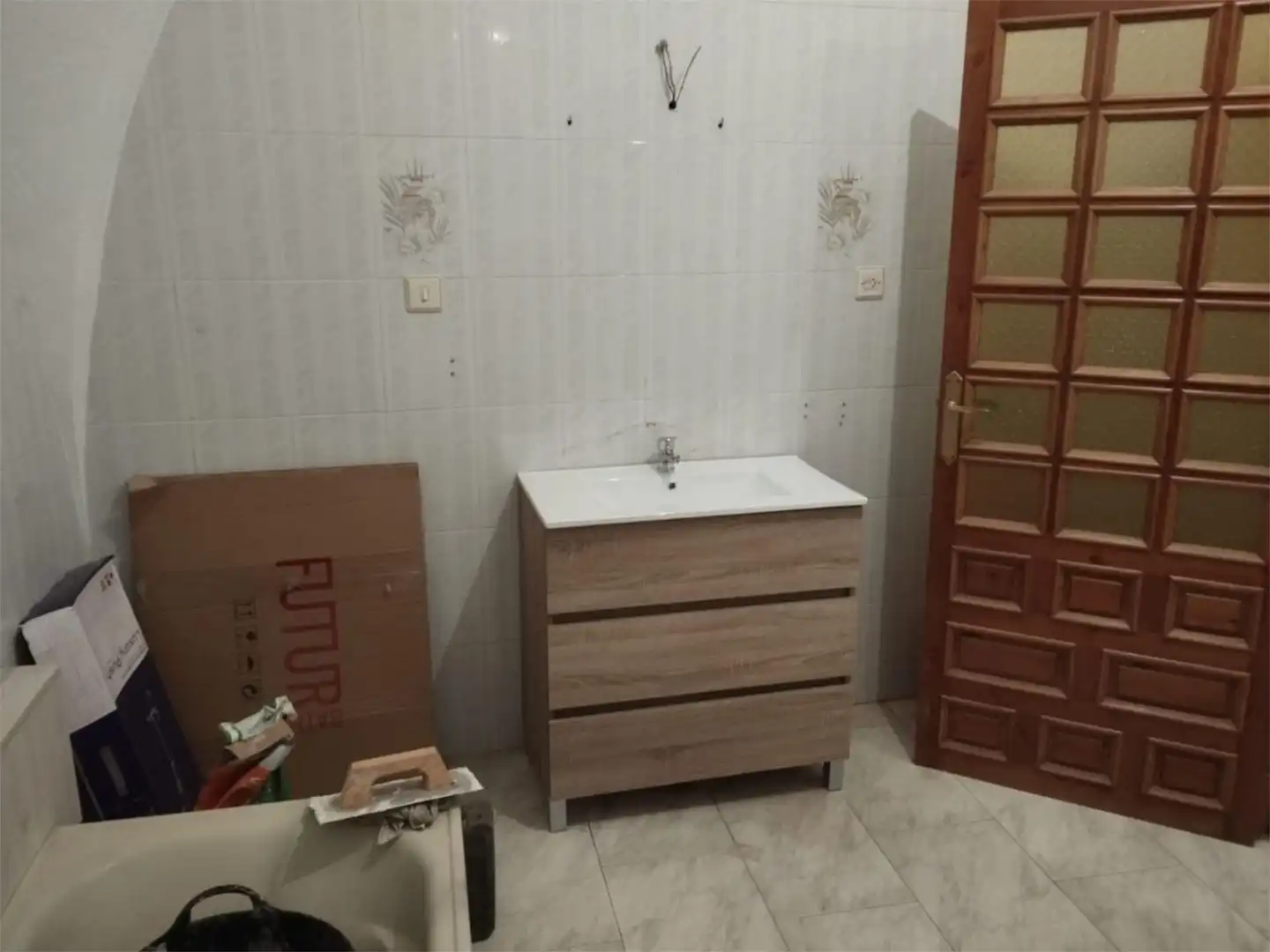 Badezimmer von Geschaftsraum zum Verkauf in Fregenal de la Sierra mit Klimaanlage, Heizung und Möbliert