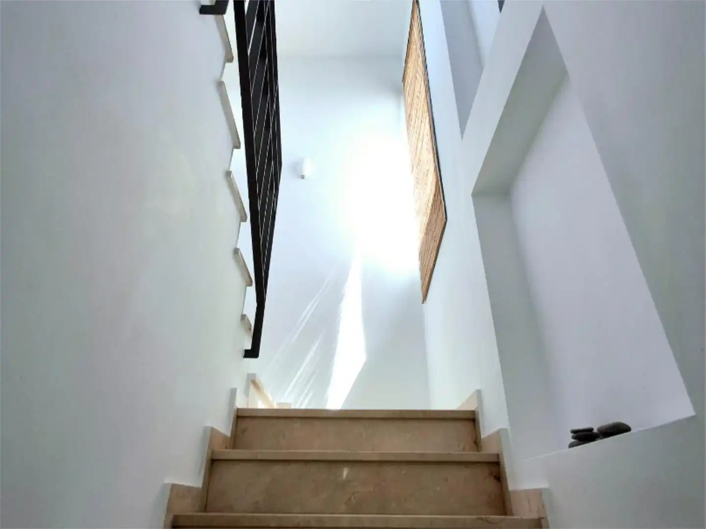 Houses for sale in Calle Toledo, 30, Conil Houses for sale in Conil de la Frontera with Terrace, Swimming Pool and Balcony