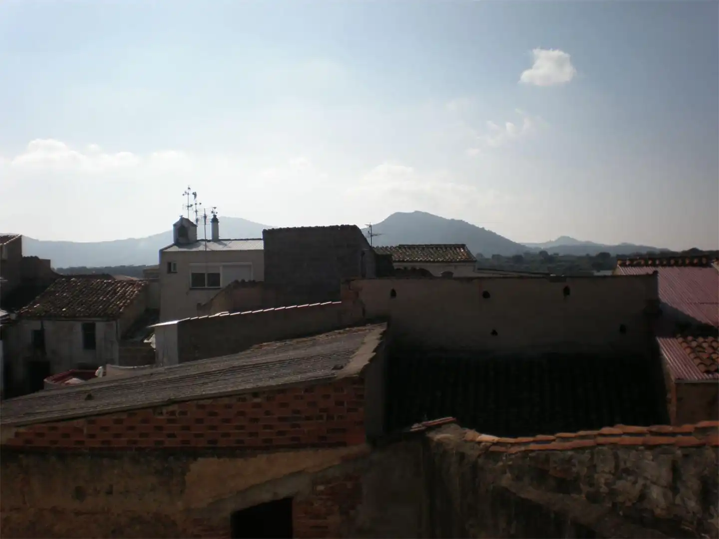 Vista exterior de Casa adosada en venta en Valdefuentes con Aire acondicionado, Terraza y Trastero