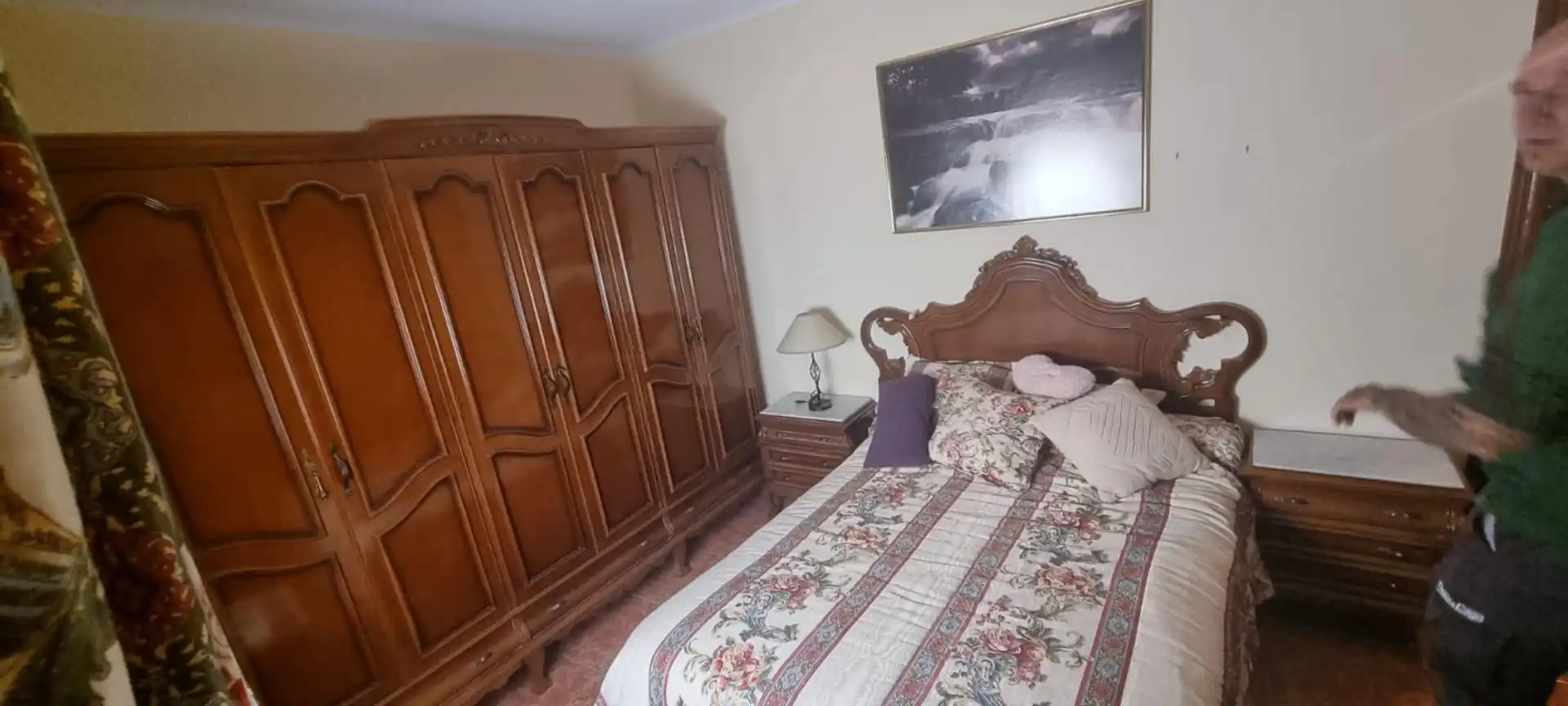 Casa adosada en venta en Avda de Madrid - Pº de la Estación Habitación de Casa adosada en venta en Jaén con Aire acondicionado, Terraza y Amueblado