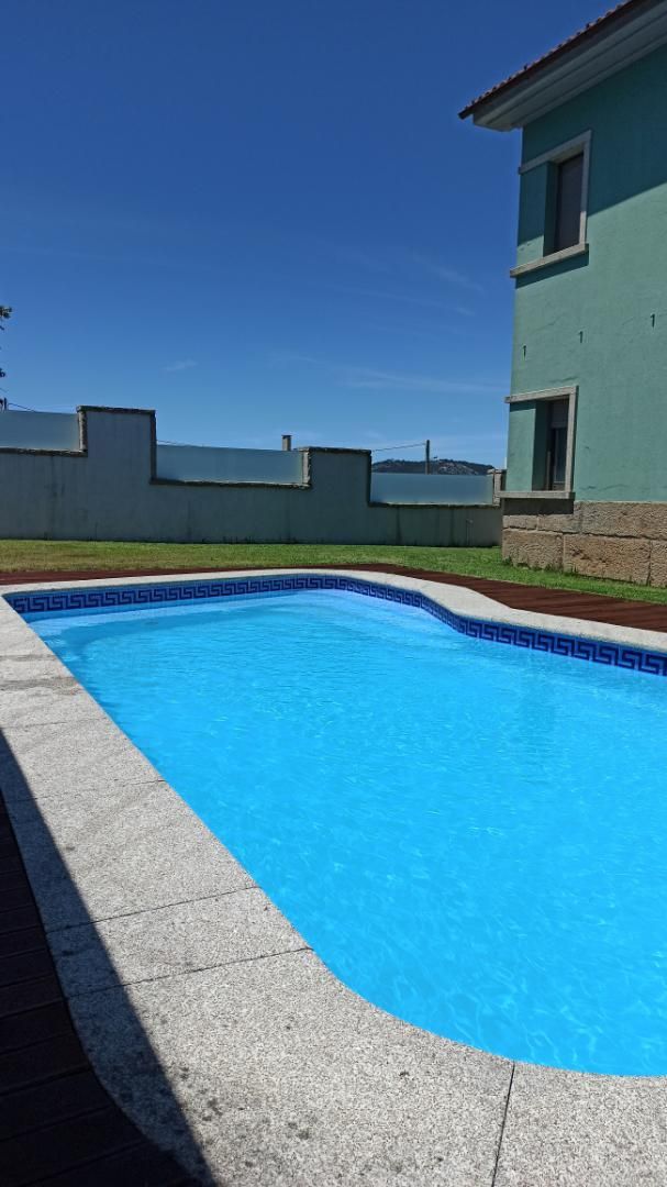 Swimming pool of House or chalet for sale in Sanxenxo  with Heating, Private garden and Terrace