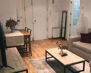 Living room of Flat for sale in  Madrid Capital