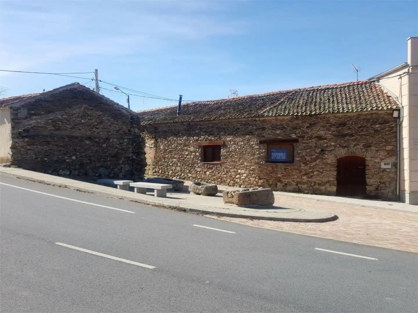 Loft en venda a Plaza Mayor, 2, Ortigosa de Pestaño Vista exterior de Loft en venda en Ortigosa de Pestaño amb Moblat