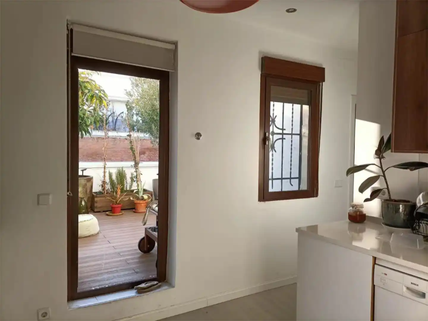 Attic for rent in Calle de Quintana, 16, Argüelles Attic for rent in Madrid Capital with Air Conditioner and Terrace