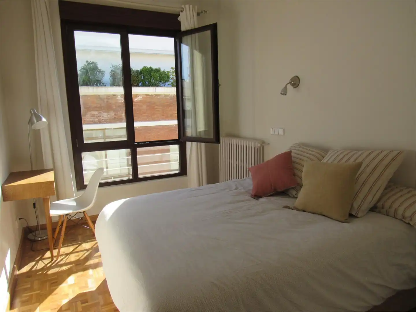 Attic for rent in Calle de Quintana, 16, Argüelles Bedroom of Attic for rent in Madrid Capital with Air Conditioner and Terrace