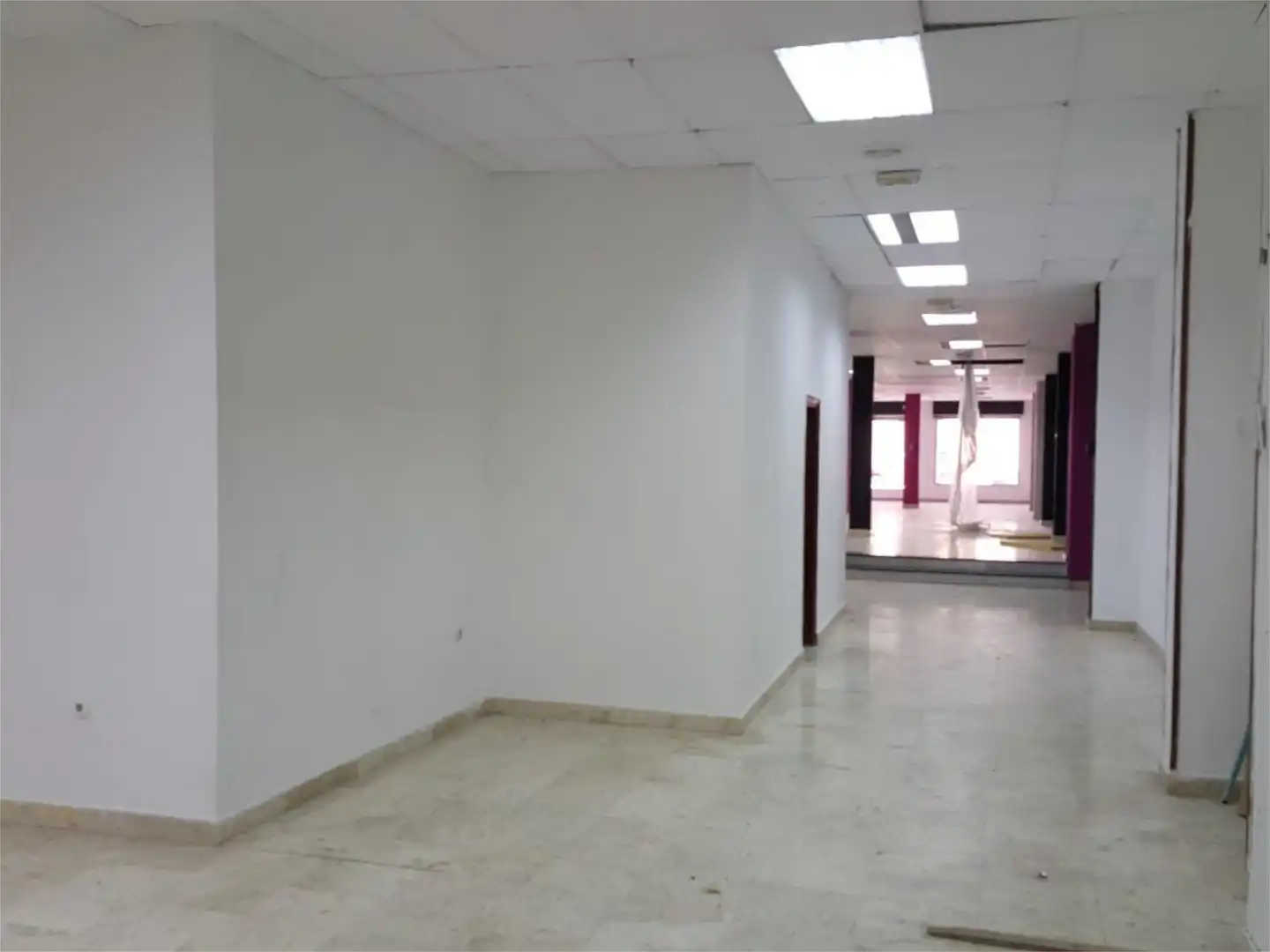 Commercial properties for sale in Calle Júpiter, 7, Muelle Commercial properties for sale in Ceuta