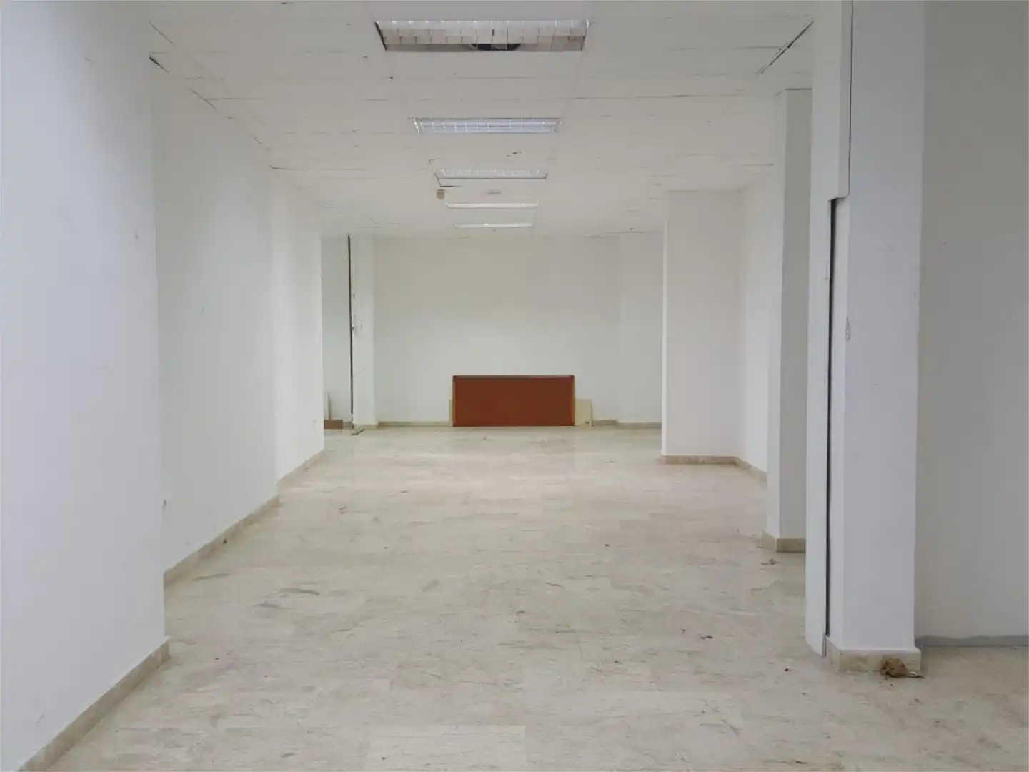 Commercial properties for sale in Calle Júpiter, 7, Muelle Commercial properties for sale in Ceuta