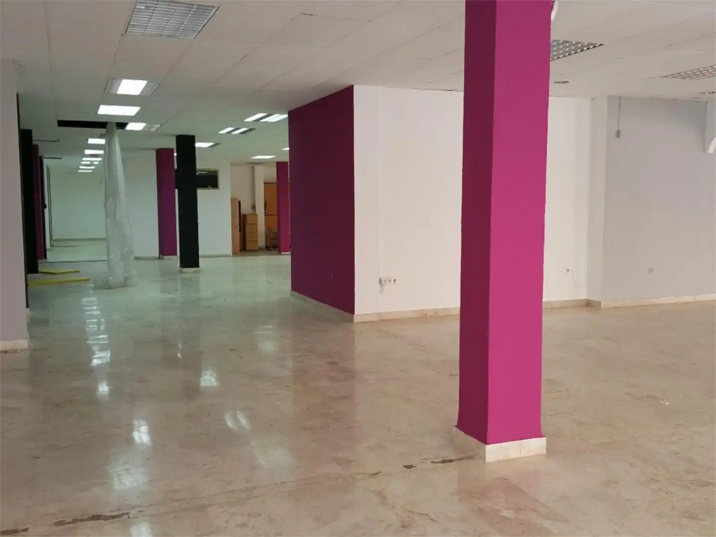 Commercial properties for sale in Calle Júpiter, 7, Muelle Commercial properties for sale in Ceuta