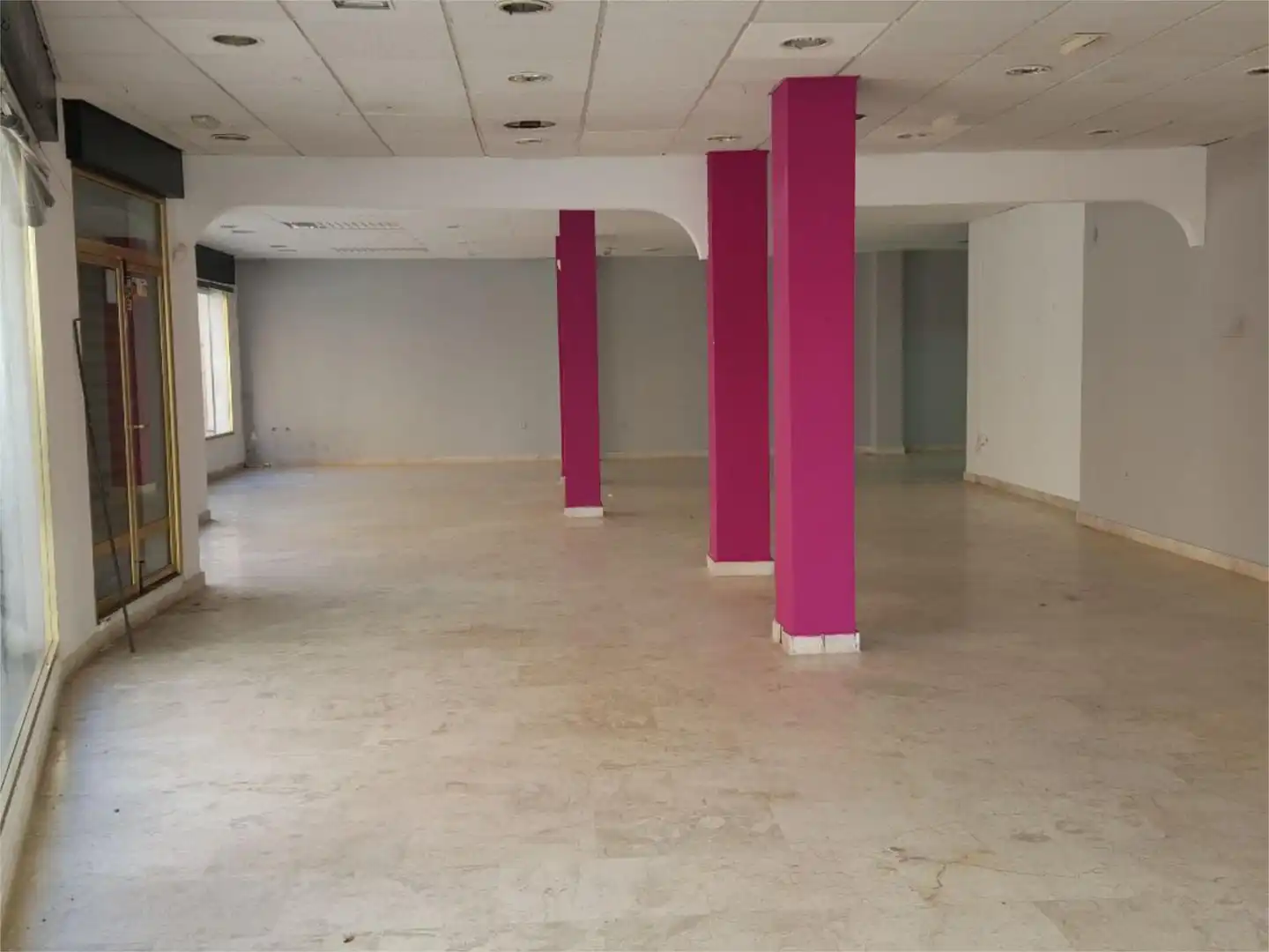 Commercial properties for sale in Calle Júpiter, 7, Muelle Commercial properties for sale in Ceuta