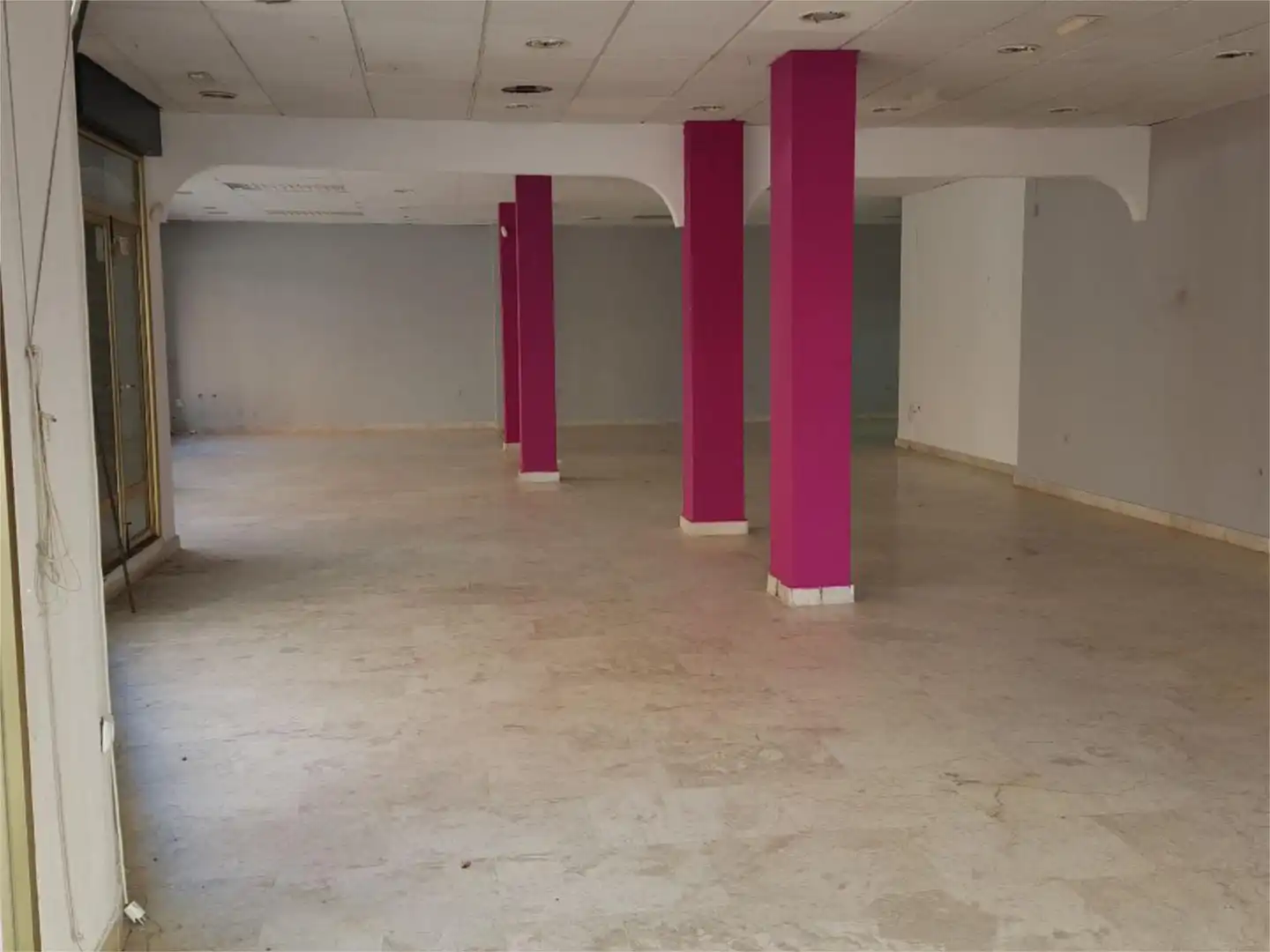 Commercial properties for sale in Calle Júpiter, 7, Muelle Commercial properties for sale in Ceuta