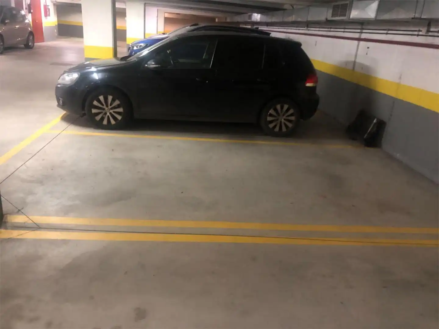 Parking of Garage for rent in Madrid