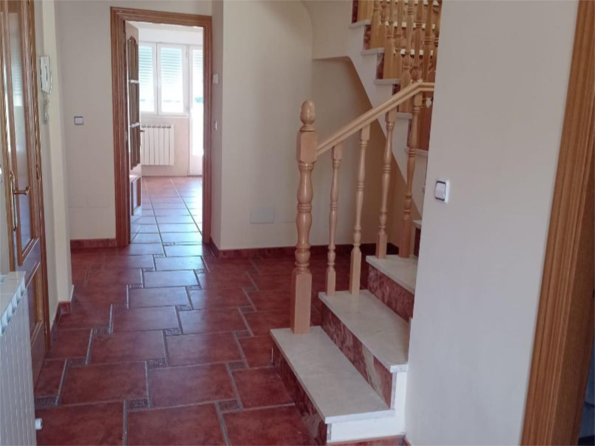 Casa adosada en venda en Carrocera amb Calefacció, Jardí privat i Parquet