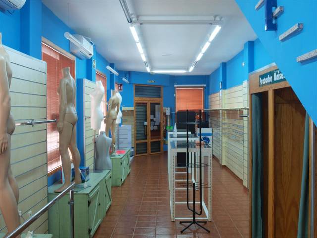 Local comercial en Alquiler en Calle Caridad, 2 en La Carolina