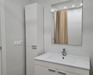 Bathroom of Flat for sale in Alicante / Alacant  with Air Conditioner and Balcony