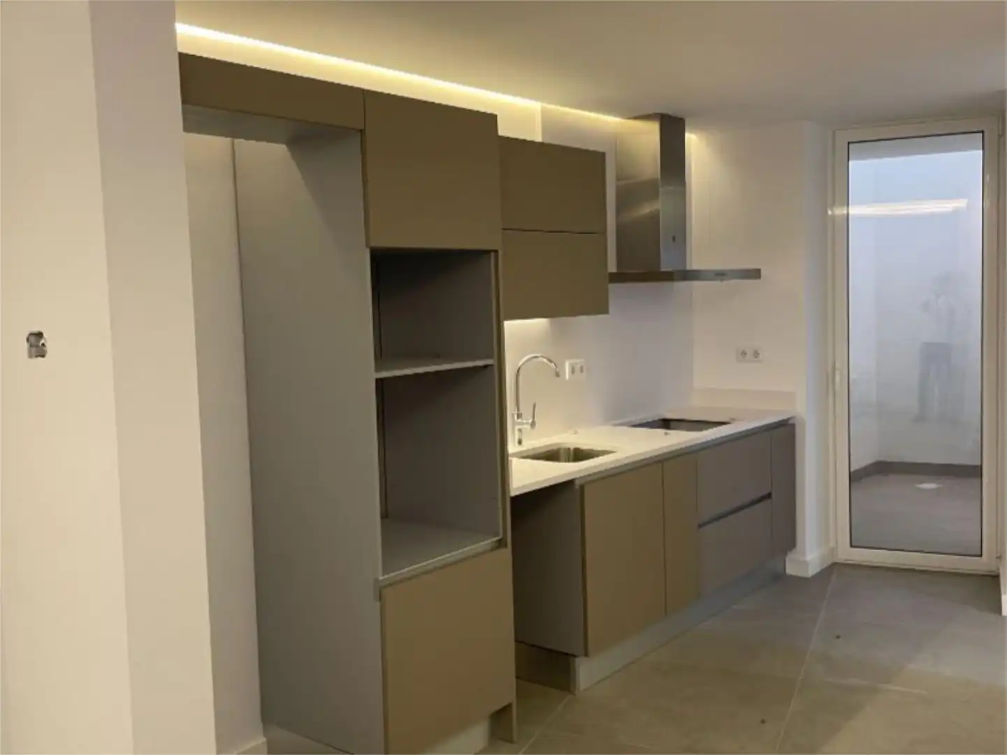 Cocina de Piso en venta en Crevillent con Balcón