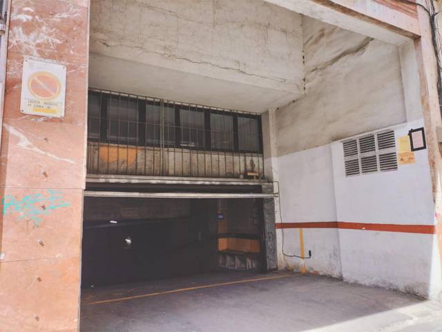 Garaje en Venta en Passatge del Xiprer, 10 en La Torrassa
