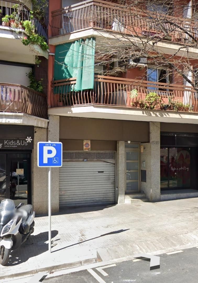 Parking of Garage to rent in Santa Coloma de Gramenet