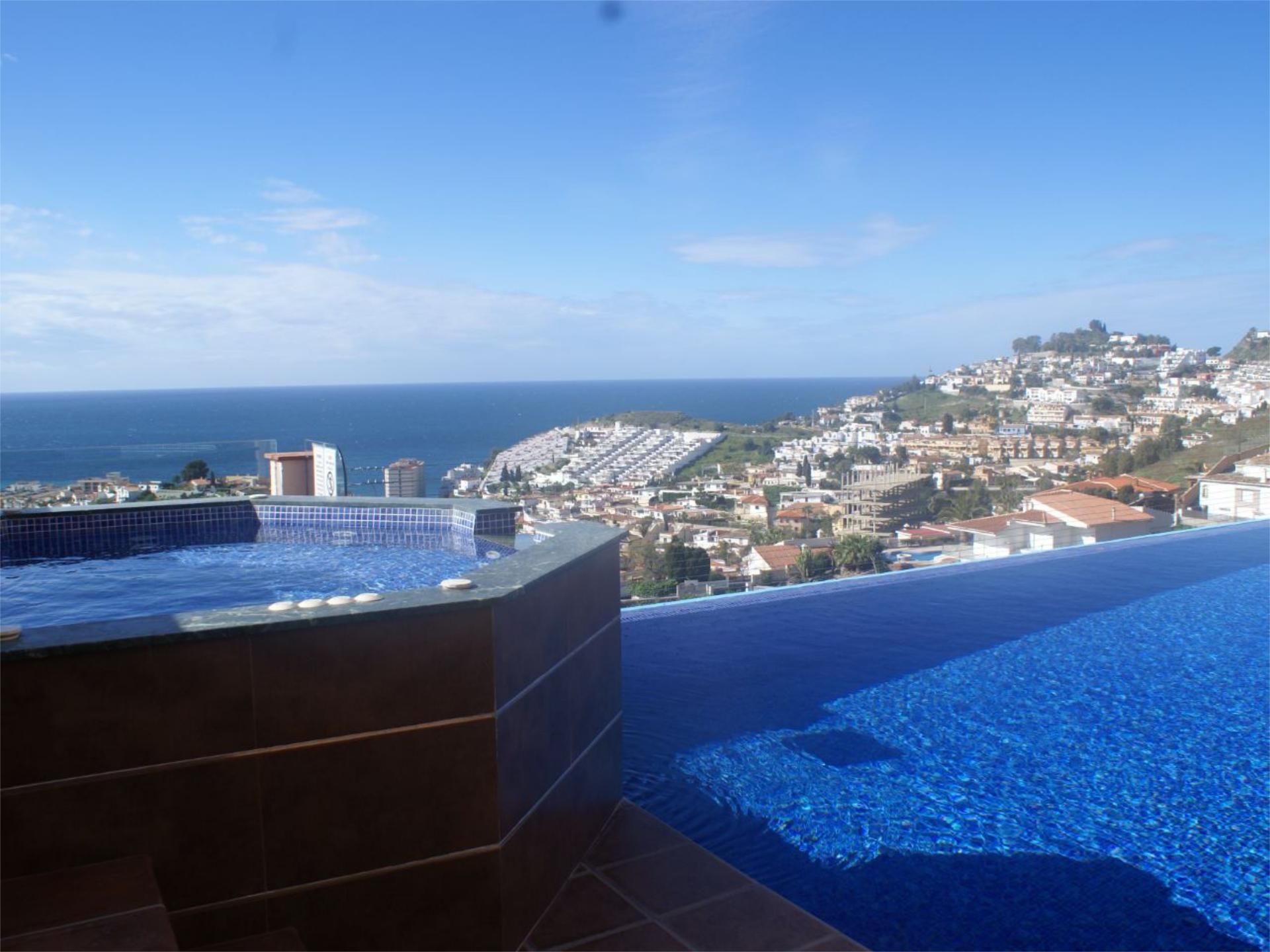 Swimming pool of Flat for sale in Almuñécar  with Air Conditioner, Heating and Private garden