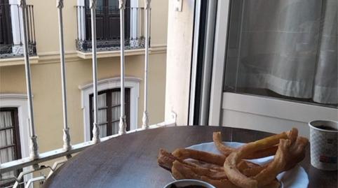 Foto 3 de Piso en venta en Calle Alhóndiga, 30, Centro - Sagrario, Granada
