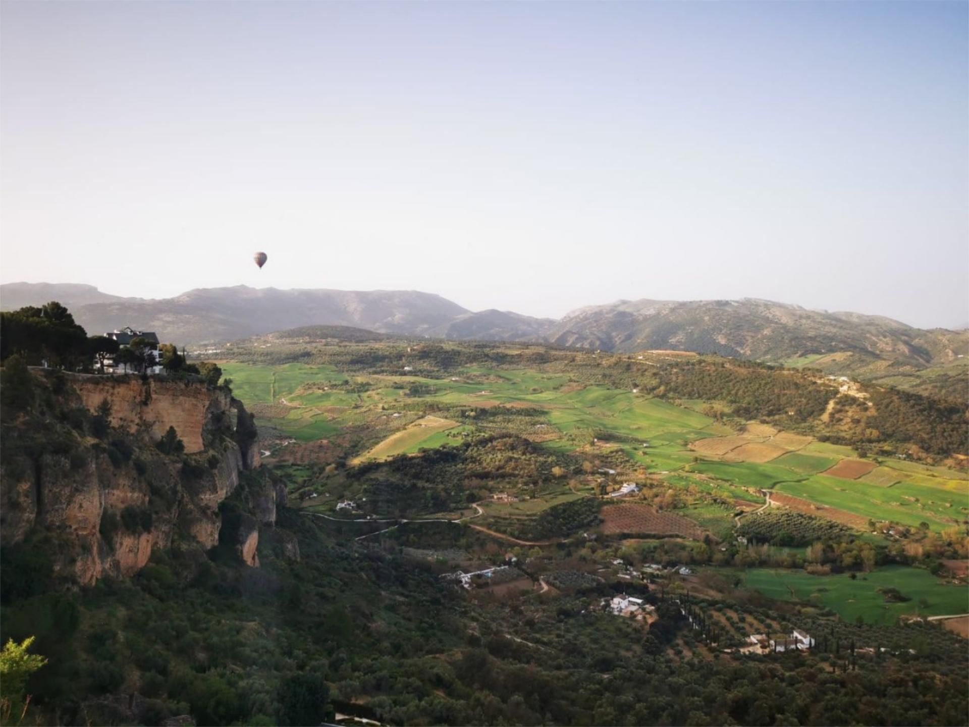 Vista exterior de Pis en venda en Ronda amb Aire condicionat i Balcó