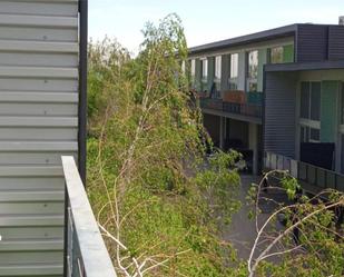 Vista exterior de Estudi en venda en Alcalá de Henares amb Aire condicionat i Terrassa