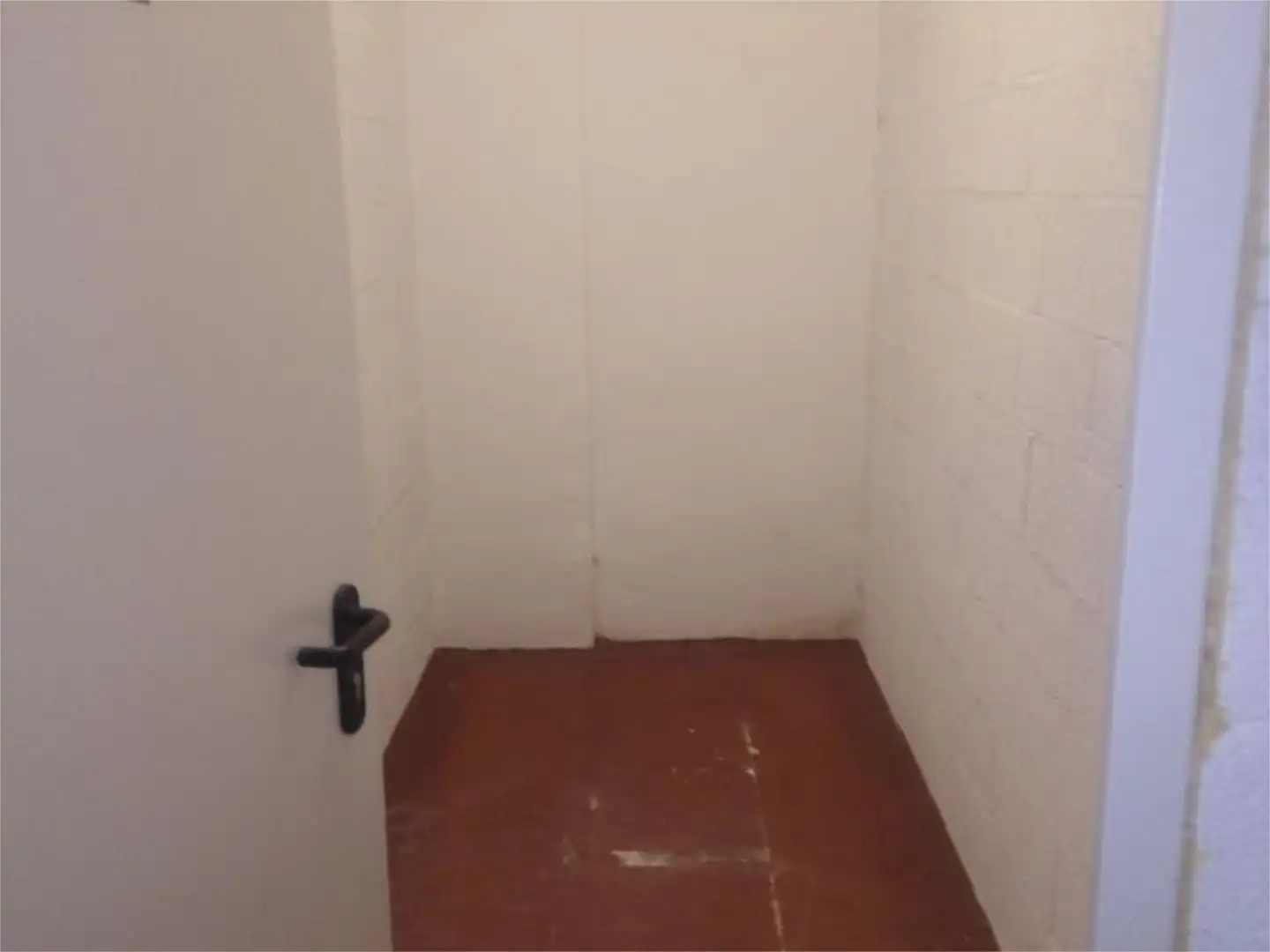 Storage room for rent in Avenida de la Cañada, 107, Valleaguado - La Cañada Storage room for rent in Coslada