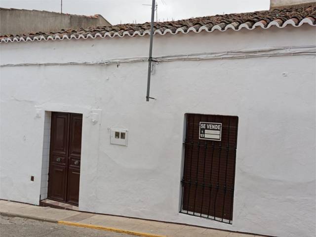 Piso en Venta en Calle Mesones, 30 en Valencia del Mombuey