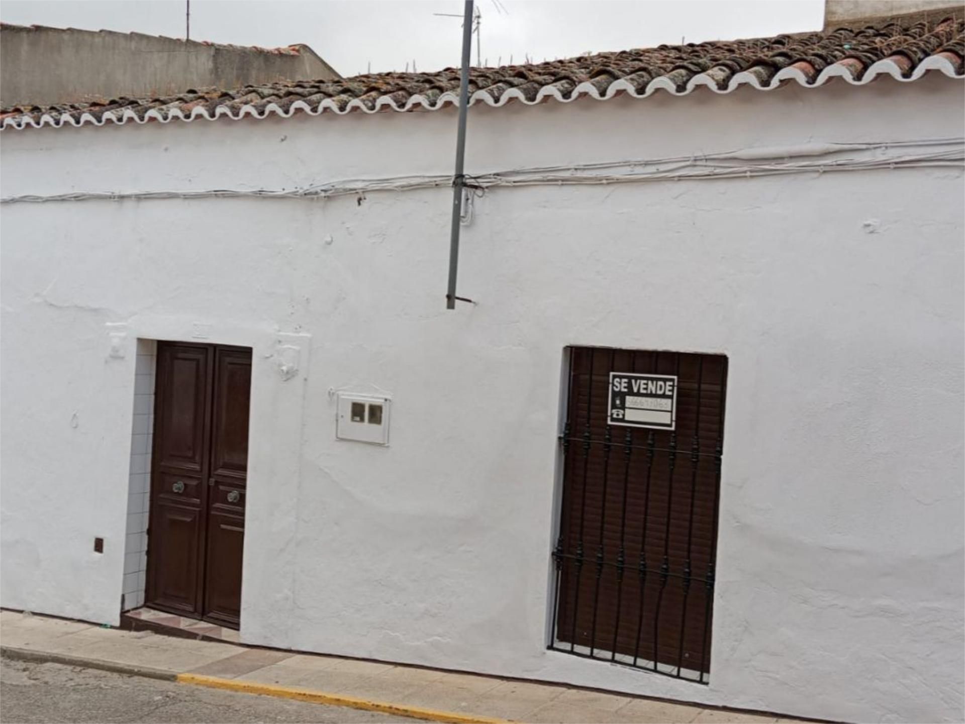 Exterior view of Flat for sale in Valencia del Mombuey  with Swimming Pool