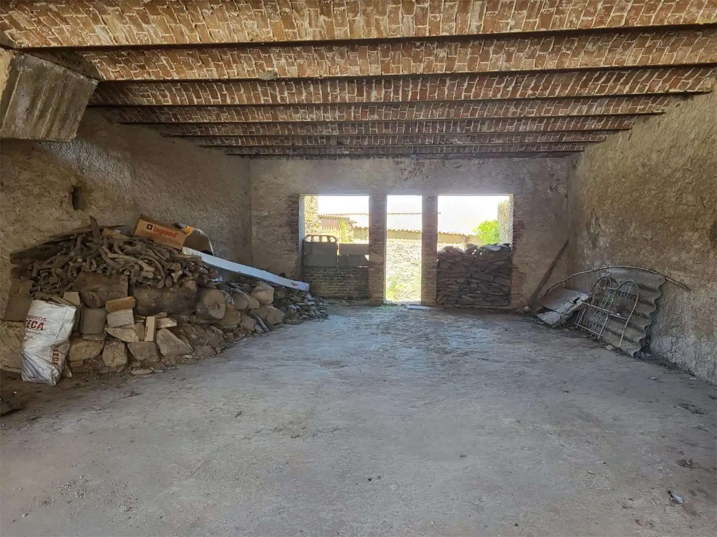 Casa adosada en venda en Salvatierra de Santiago