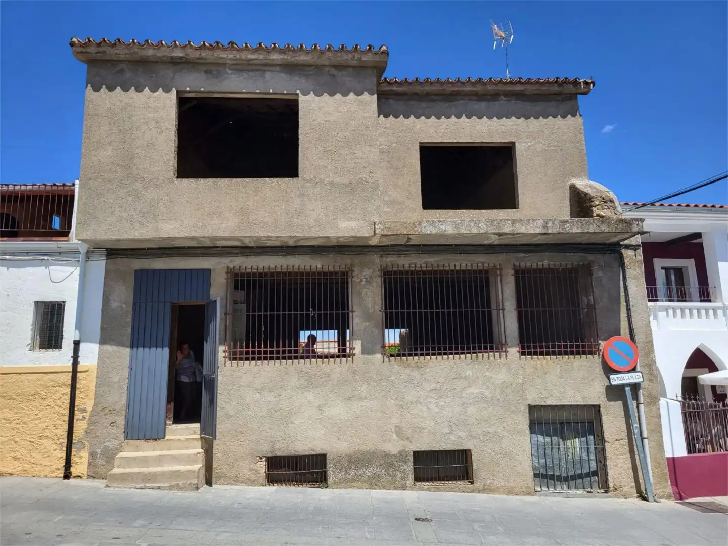 Vista exterior de Casa adosada en venda en Salvatierra de Santiago