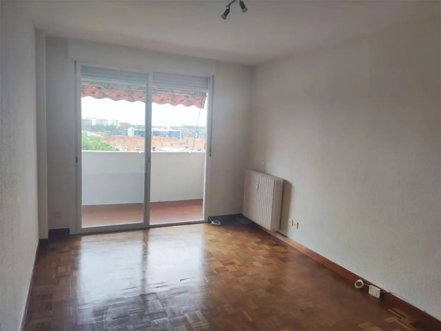 Flat for rent in Calle de las Pedroñeras, 8, Canillas Flat for rent in Calle de las Pedroñeras, 8, Canillas