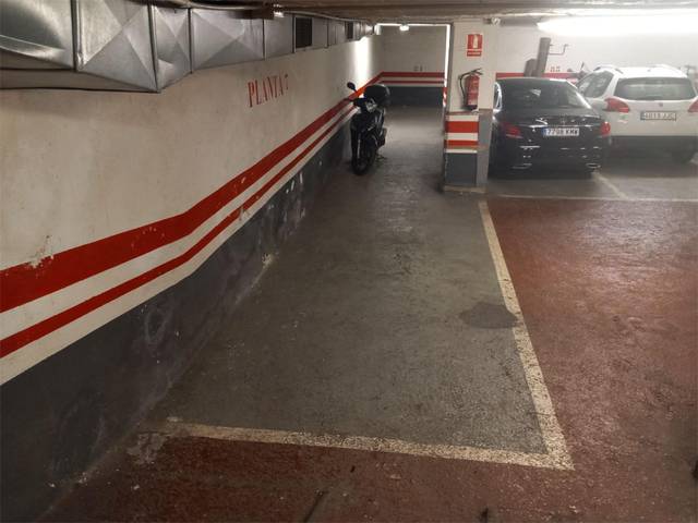 Garaje en Venta en Via Augusta, 64 en Vila de Gràcia